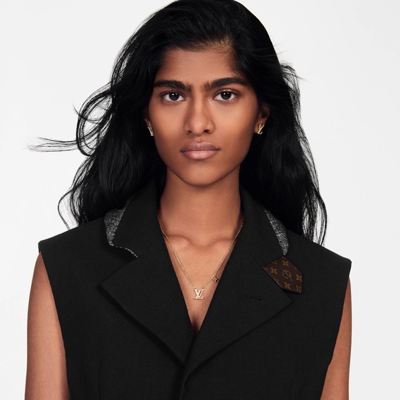 authentic LV iconic necklace - Picture 3 of 7